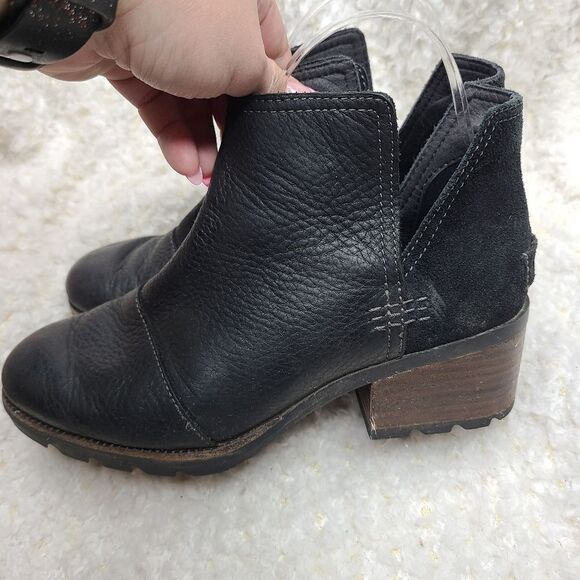 Sorel Cate Cut Out Boots Black Leather Women's sz 6 - Picture 5 of 11